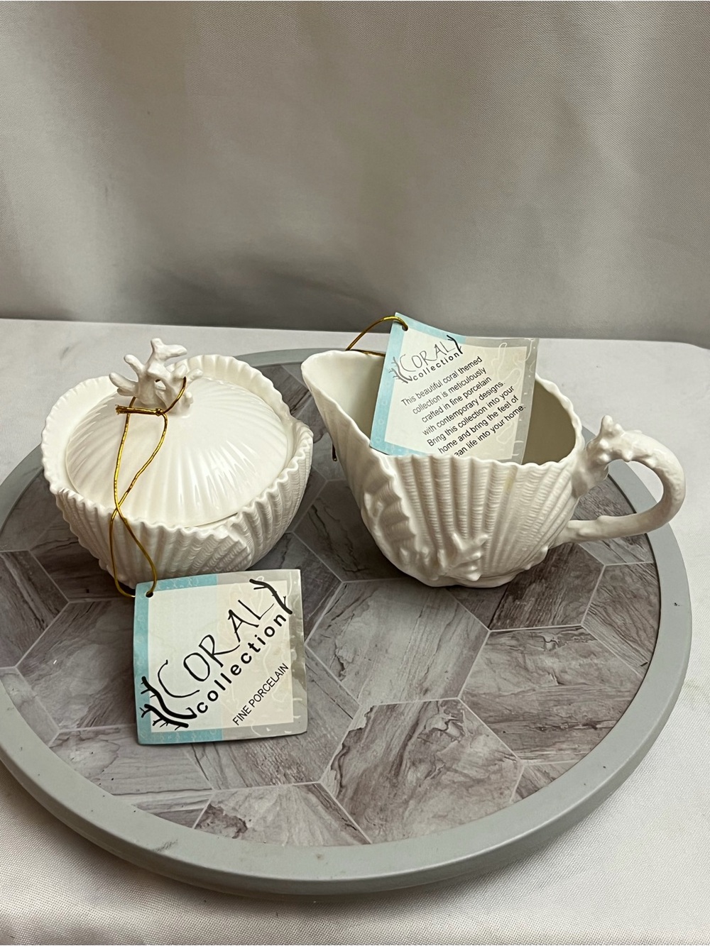 Coral Collection Fine Porcelain Seashell Creamer & Covered Sugar Bowl Set NWT